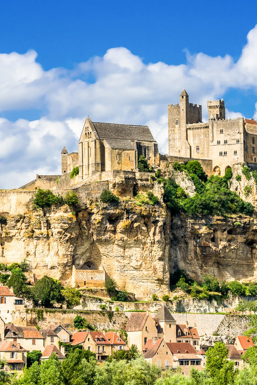 From Sarlat: Beynac & Domme Tour & Dordogne Boat Ride - A gabarre ride from La Roque-Gageac