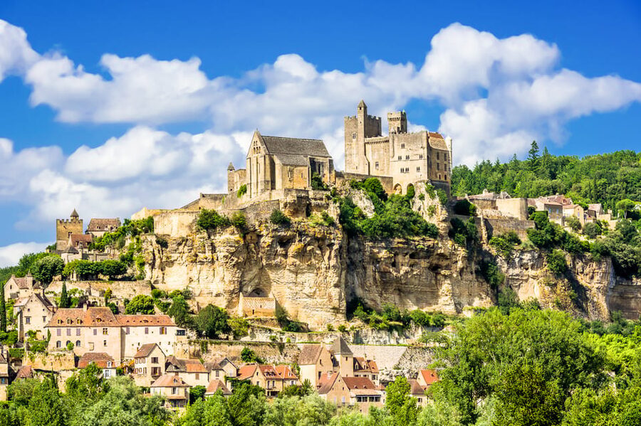 From Sarlat: Beynac & Domme Tour & Dordogne Boat Ride - Who should book this experience