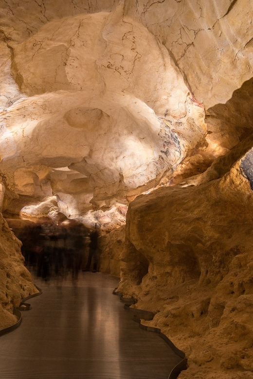 From Sarlat-la-Canéda: Lascaux IV and Cave Art Full-Day Tour - Key points at a glance