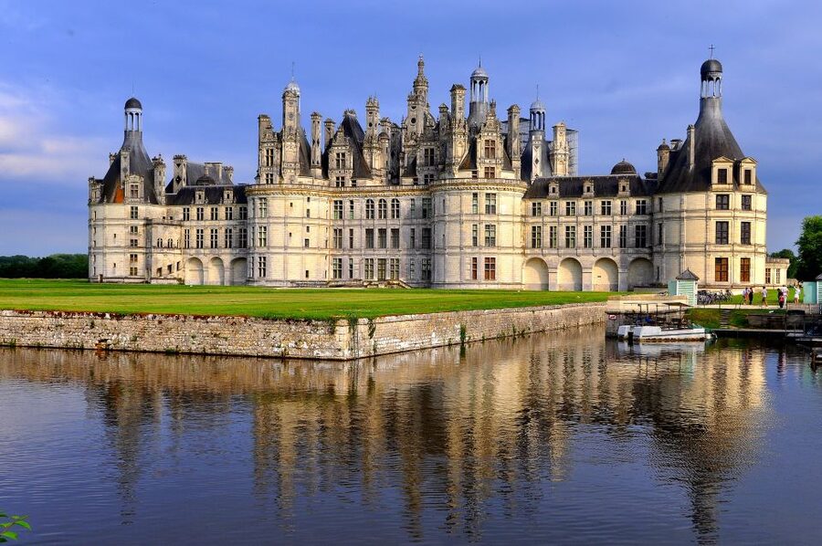 From Tours: Chenonceau and Chambord Castles Guided Tour - Timing, comfort, and practical advice