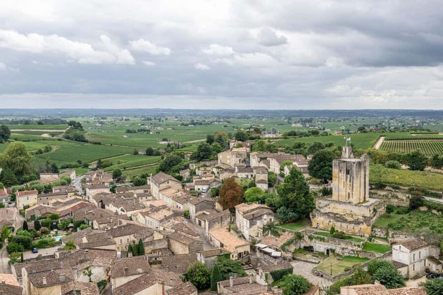 Full-day Saint-Emilion: Village, Undergrounds and Châteaux - Practical tips for a smoother day