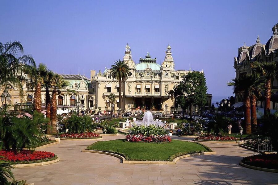 Full-Day Small Group Tour to Monaco and Eze - Monte Carlo and the Formula 1 circuit