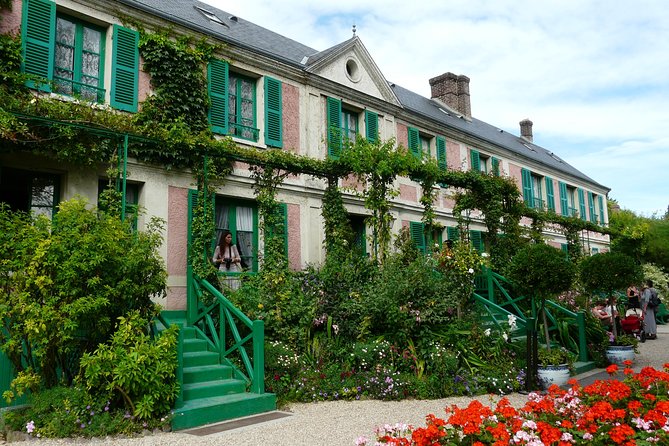 Giverny and Versailles Small Group Day Trip from Paris with Lunch - The Versailles gardens and the time trade-off