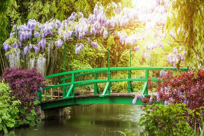 Giverny Monet’s Home and Gardens Half Day Tour from Paris - Why Giverny is worth the trip from Paris