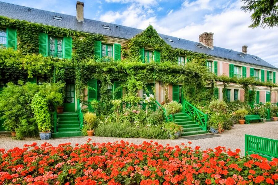 Giverny: Monet's House and Gardens Guided Tour - Why Monet’s garden is worth seeing with a guide