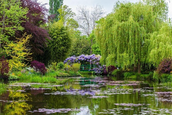 Giverny Small-Group Half Day Trip with Monet’s Gardens from Paris - Why Giverny is worth half a day from Paris