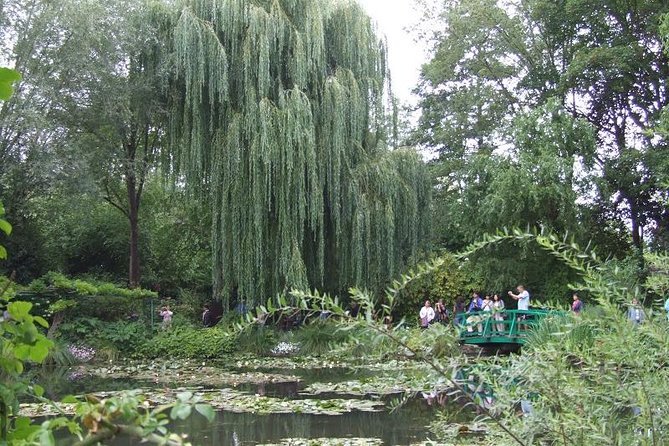 Giverny Small-Group Minivan with Hotel Pickup or Meeting Point - What to see at Fondation Claude Monet