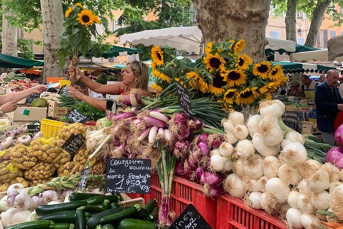 Gourmet & Cultural Tour Aix En Provence English / Espanol - A good first look at Aix in three hours