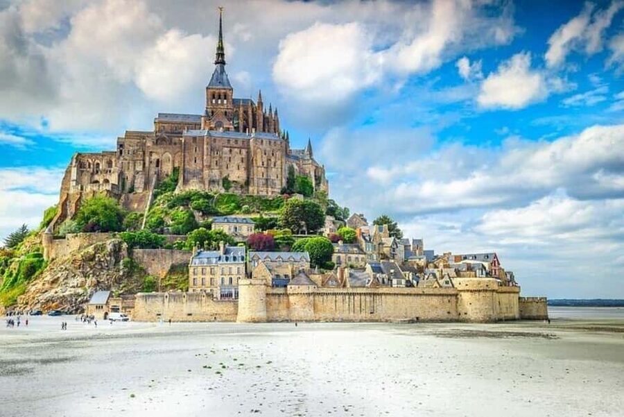 Group Visit to Mont Saint-Michel: A Shared Historic Journey - Why Mont Saint-Michel works as a cruise excursion