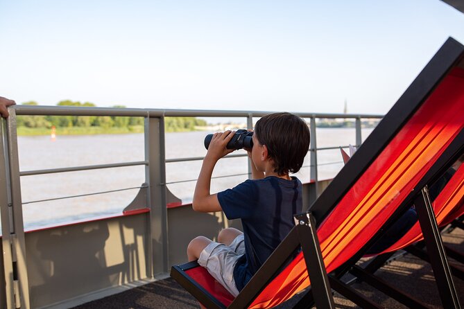 Guided cruise Bordeaux UNESCO - Place des Quinconces and the open riverfront
