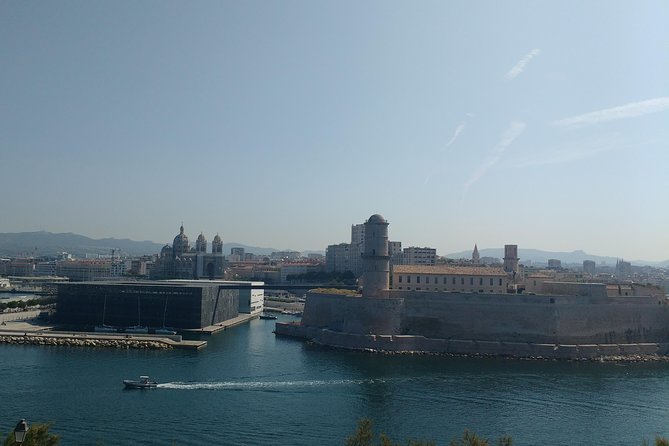 Guided Tour in Marseille: Vieux Port & Old City - Fort Saint-Jean and the payoff in every direction
