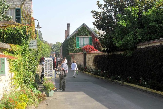Guided tour Monet's house and gardens/small group - Meeting at Les Nymphéas at 1 p.m.