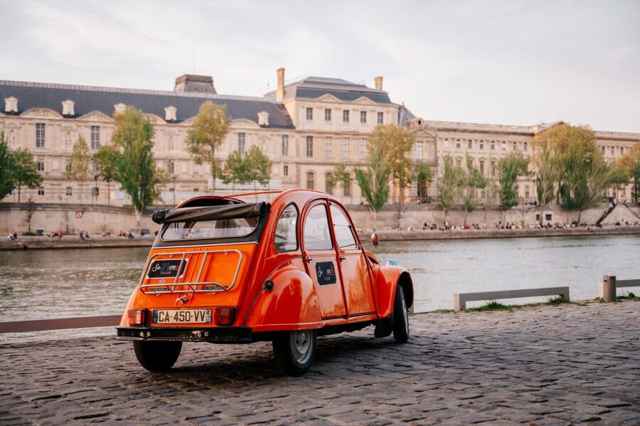 Guided Tour of Paris in Classic Convertible - Should you book the classic convertible tour?