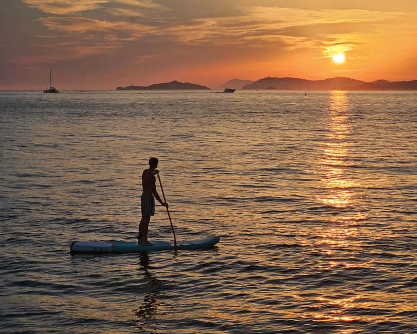 Hyères : Sunset Catamaran Cruise to Giens Peninsula - Sunset sailing from Hyères Saint-Pierre Port
