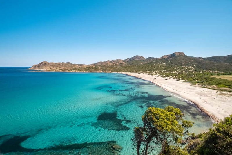 Ile Rousse: desert of the agriates : Saleccia - Ghignu - Saleccia, Corsica’s long white-sand beach