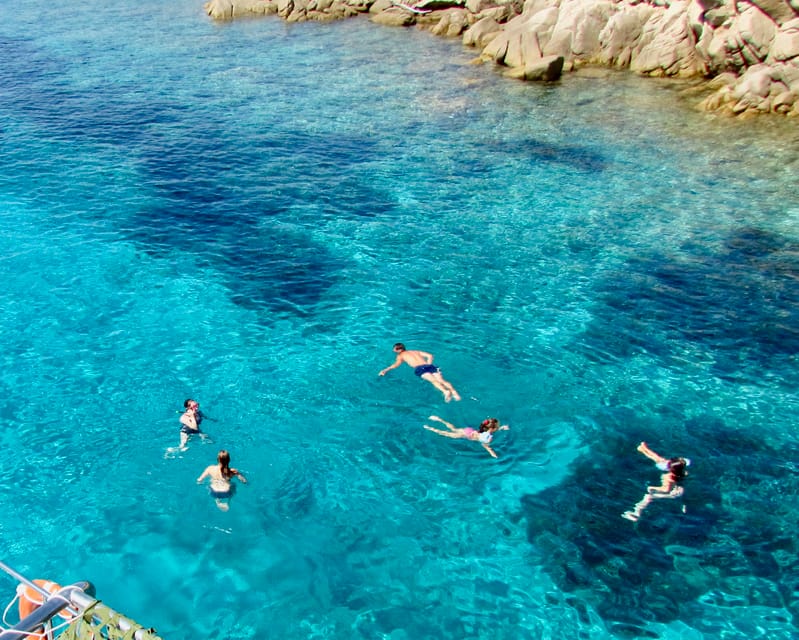 Journée bateau PLAGES, CRIQUES,CALANQUES sauvages - Cala Longa and the Senetosa lighthouse option