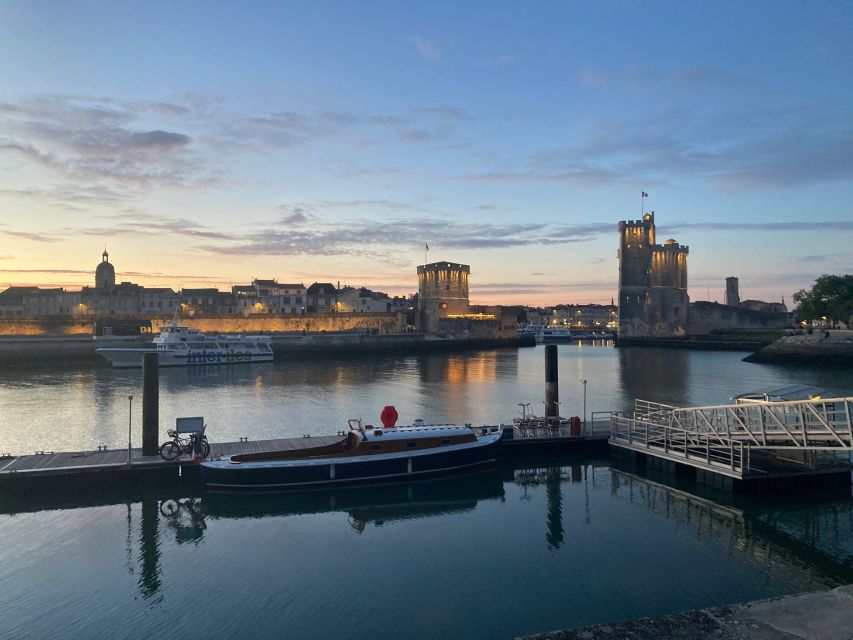 La Rochelle: 1-Hour Boat Tour of the Bay - The French-language commentary