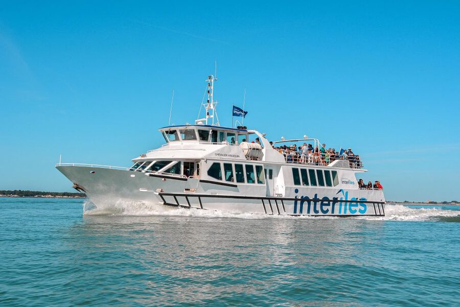 La Rochelle: Boat trip to Fort Boyard (2h00) - Fort Boyard, the main reason to book