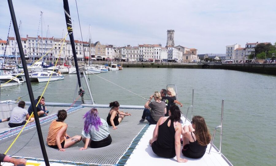 La Rochelle: Coastline Sailing Cruise - The return parade between the harbor towers