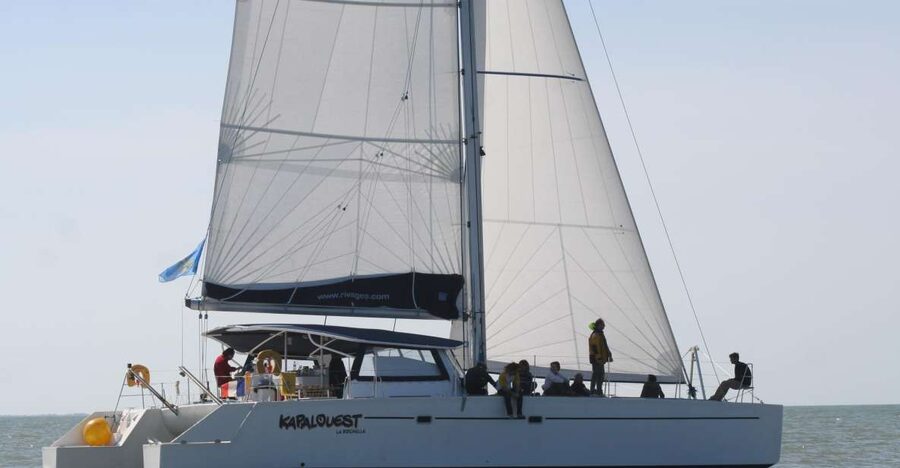 La Rochelle: Coastline Sailing Cruise - The channel, towers, and first coastal views