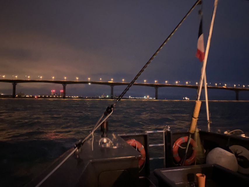 La Rochelle: Sailing Cruise - Leaving the harbor beneath La Rochelle’s towers