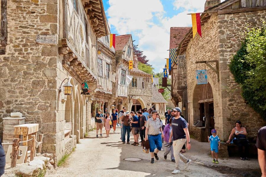 Les Epesses: Puy du Fou Theme Park 1-Day Entry Ticket - From the trenches to the old Château du Puy du Fou