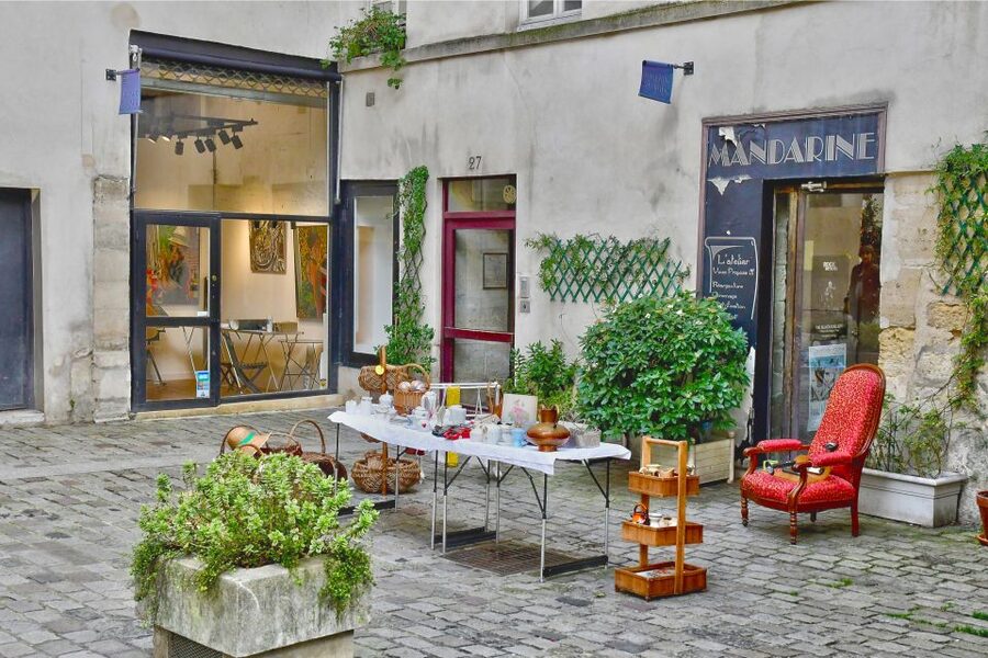 Les Marais: French Tastes and Drinks Private Foodie Tour - Bar du Marché des Blancs Manteaux brings a second course