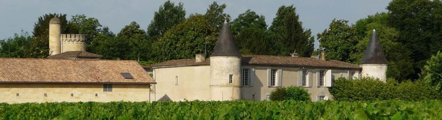 Libourne: Winery Tour with Wine and Chocolate Tasting - Why Château Cruzeau makes a good Libourne wine stop