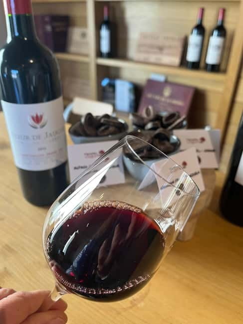 Libourne: Winery Tour with Wine and Chocolate Tasting - The Luquot family story
