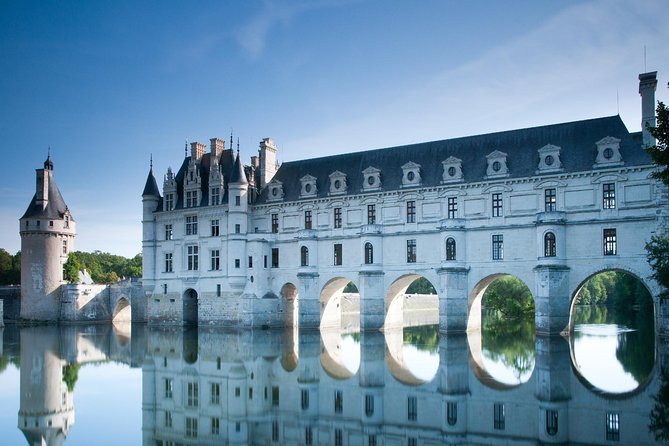 Loire Valley Castles Day Trip from Paris with Complementary Wine - Chambord: a royal hunting lodge on a grand scale