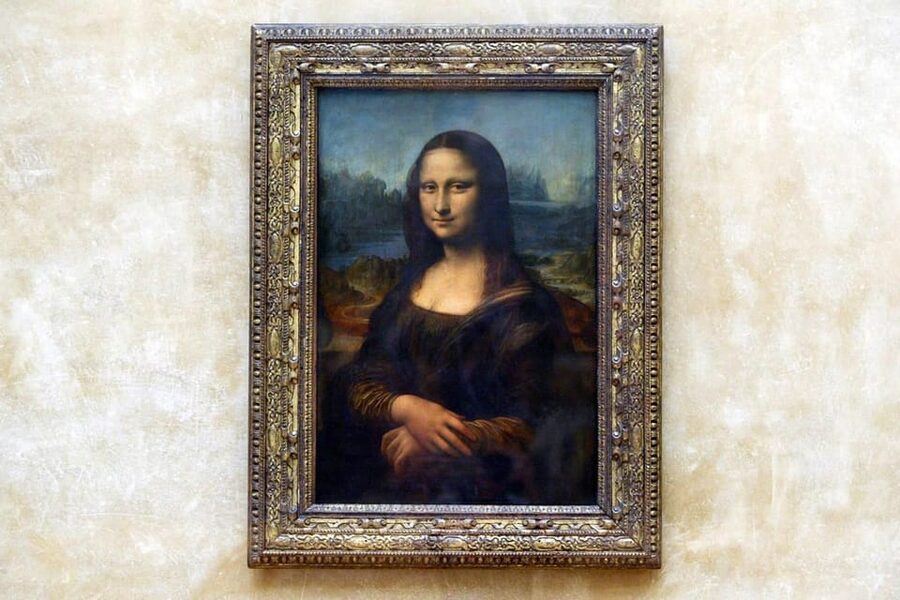 Louvre Guided Treasure Hunt for Families and Kids - The guide makes or breaks the visit