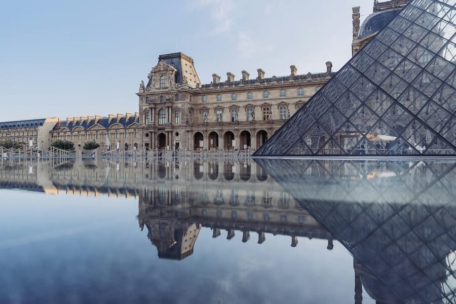 Louvre & Mona Lisa Small Group Tour with Reserved Entry - Greek and Roman sculpture, including Winged Victory