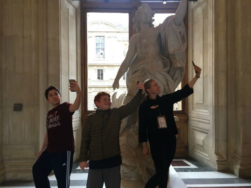 Louvre Museum Child-Friendly Private Tour for Families - Keeping children engaged for two hours