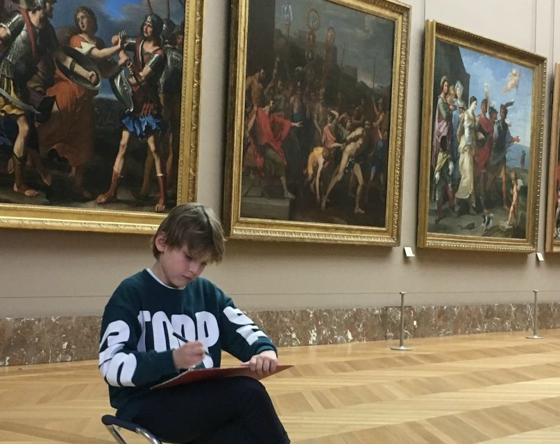 Louvre Museum Child-Friendly Private Tour for Families - Why a private guide helps inside the Louvre