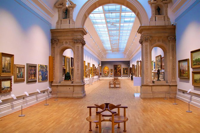 Louvre Museum Guided Tour Options with Timed Entry - What the inside visit can do for your time