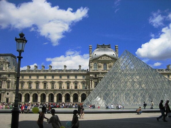 Louvre Museum Masterpieces Guided Tour with Access - Key points at a glance