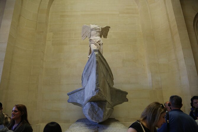 Louvre Museum Masterpieces Guided Tour with Access - The three-hour route through the masterpieces