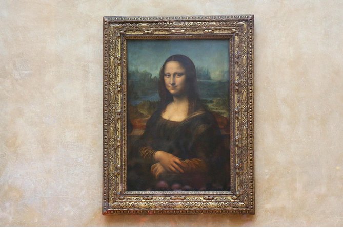 Louvre Museum Masterpieces Guided Tour with Access - Group size, private options, and the human element