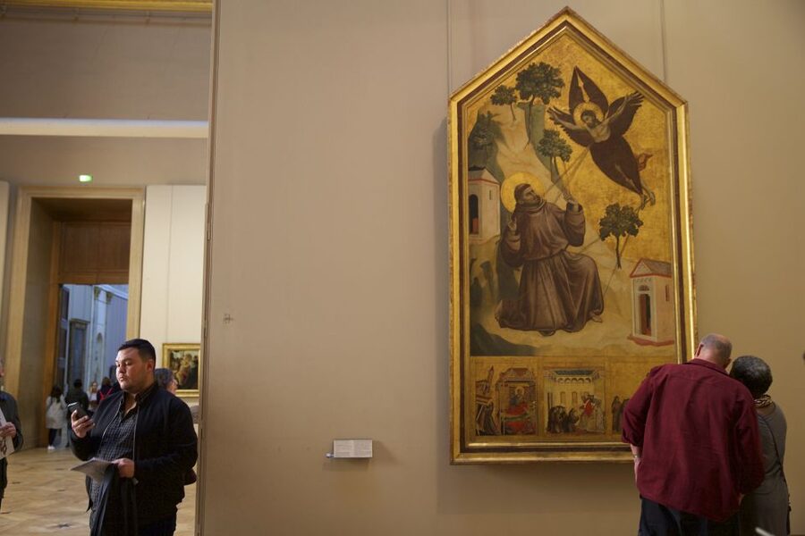 Louvre Museum: Mona Lisa Without the Crowds Last Entry Tour - Greek sculpture: Venus de Milo and Winged Victory