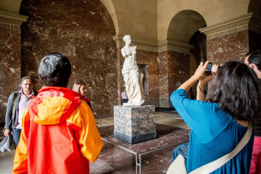 Louvre Museum: Skip-the-Line Guided Tour - Key points to know before booking