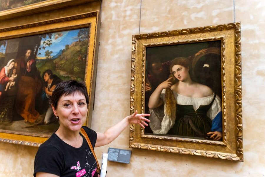 Louvre Museum: Skip-the-Line Small Group Guided Tour - Napoleon’s apartments and the Louvre as a palace