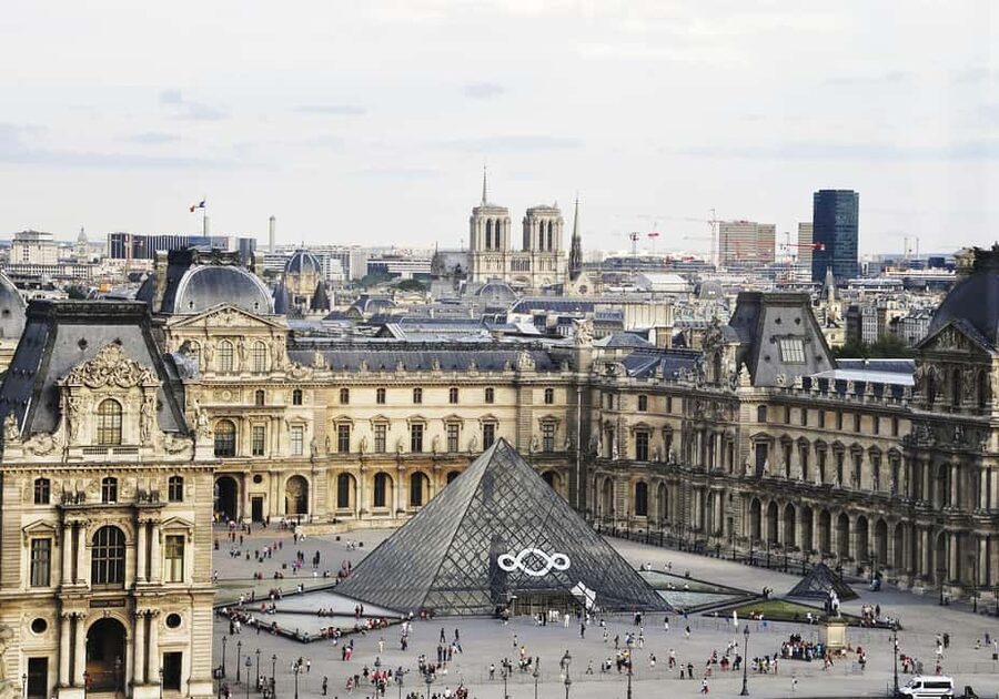Louvre Museum Timed Entrance Ticket with Audio Guide - Getting into the Louvre with a timed ticket