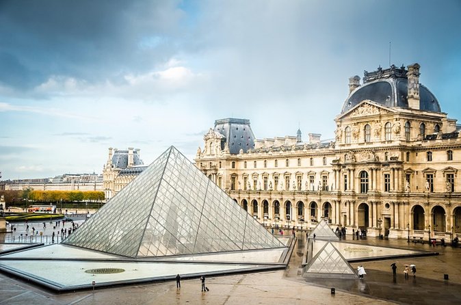 Louvre Priority Access with Mona Lisa Escort or Guided Option - Physical Comfort and Practical Limits