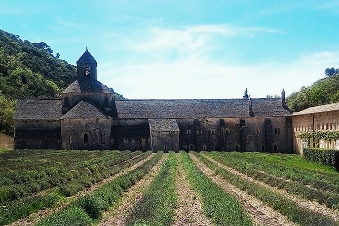 Luberon Market & Villages Day Trip from Aix-en-Provence - Ansouis and the Sunday option