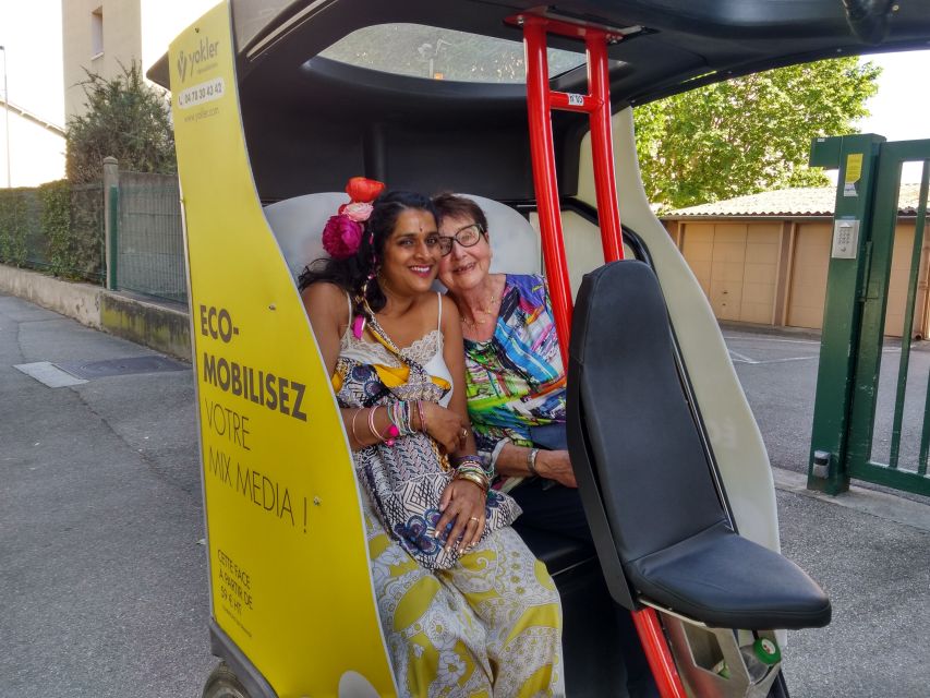 Lyon: 1 or 2-Hour Pedicab Tour - Saint-Jean Cathedral and the old city center
