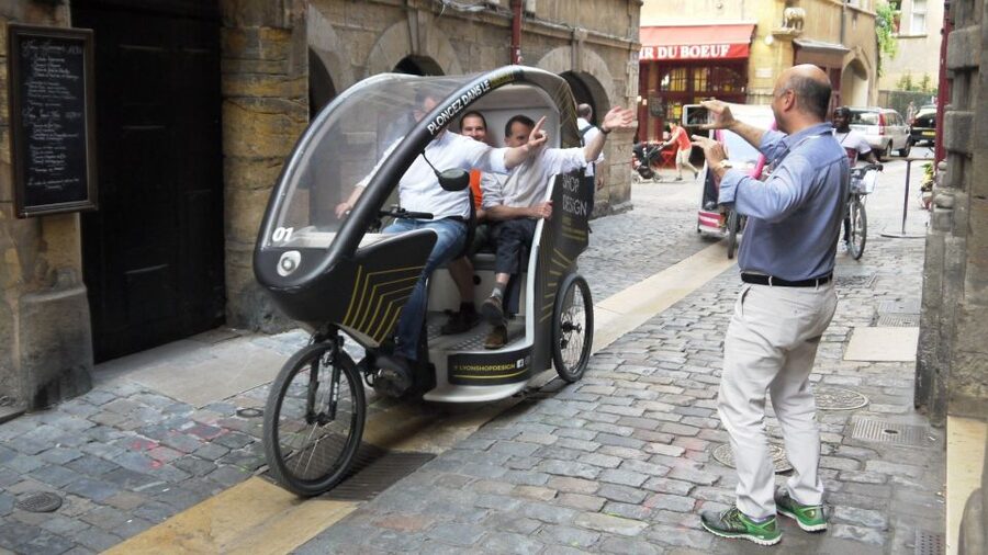 Lyon: 1 or 2-Hour Pedicab Tour - Starting at the Lyon tourism office