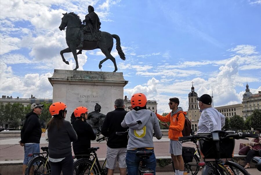 Lyon: 2-Hour Electric Bike Tour with a Local Guide - Why an e-bike is a smart way to meet Lyon