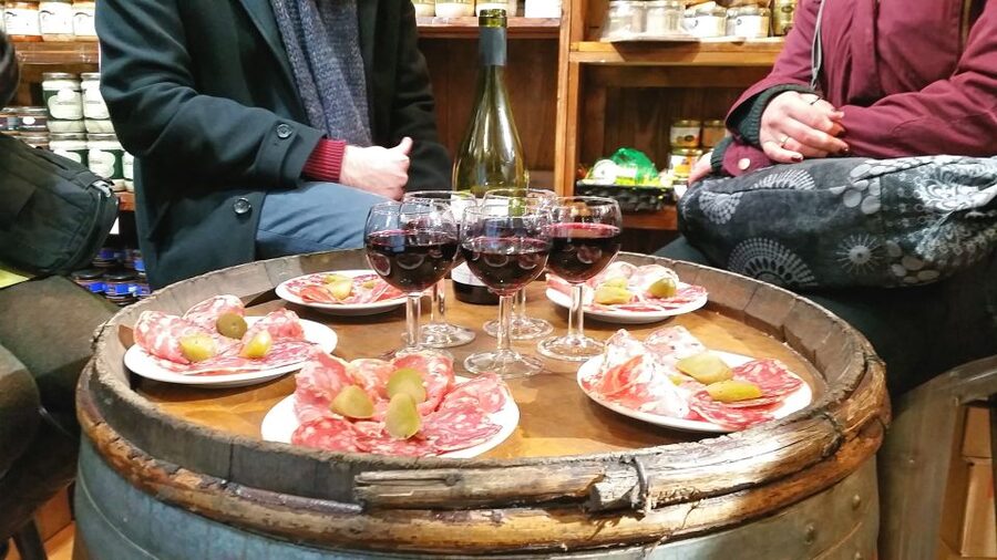 Lyon: Food Walking Tour with a Local Guide - Third tasting: praline pie and Lyon’s sweet side