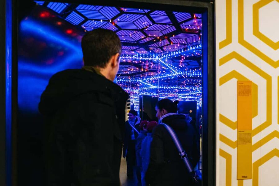 Lyon: Musée de l’illusion Entrance Ticket - The crowd problem and why timing matters