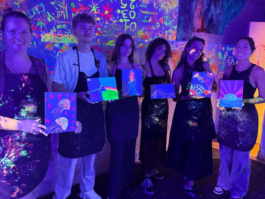 Lyon : Neon painting in an artist's studio - gallery - Group size, private bookings, and the social mood